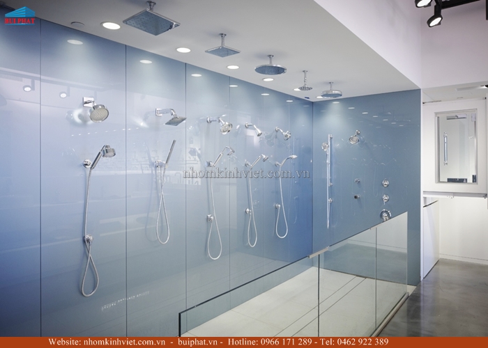 Kính màu ốp tường phòng tắm Kính màu ốp tường phòng tắm